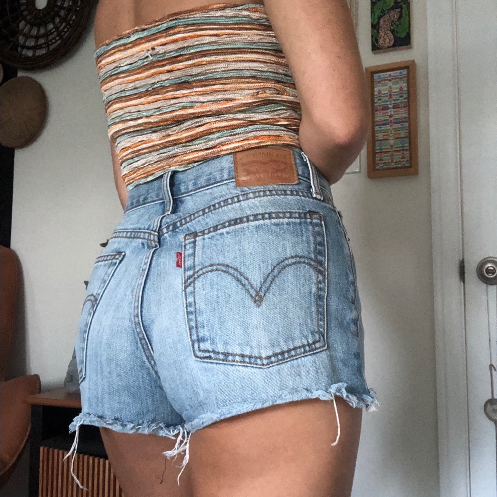 High waisted Levi Shorts